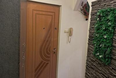 Apartament cu 2 camere semidecomandat în Central - 1