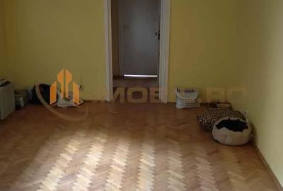 Apartament cu 3 camere semidecomandat în Tătărași - 14