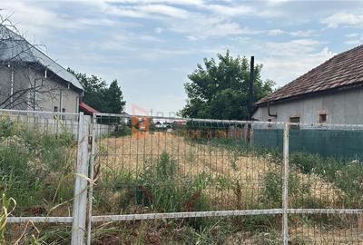 Teren Construcții intravilan de 2044 mp, în Mărăcineni