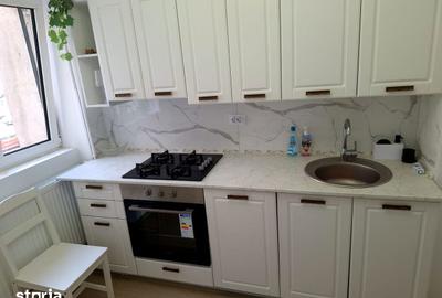 Apartament cu 3 camere decomandat în Central - 9