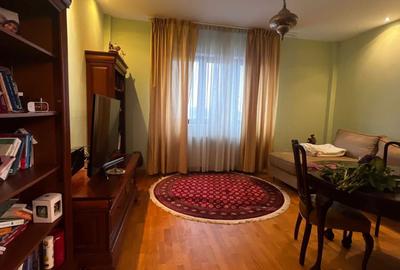 Apartament cu 3 camere decomandat în 1 Mai - 6