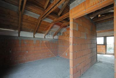 Casa cu 6 camere de vanzare -la ro?u- in Gepiu, jude?... - 8