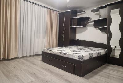 Apartament cu 3 camere decomandat în Uverturii - 4