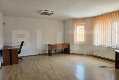 Casa de vanzare, cu 9 camere, 308 mp, zona RrM1 - 5