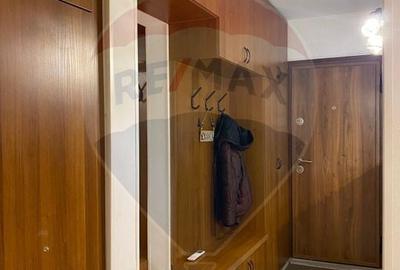 Apartament cu 3 camere decomandat, mobilat în Alfa - 13