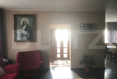 De vanzare casa 4 camere , zona Paulesti - 2