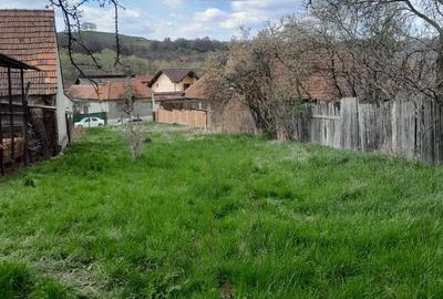 Teren de 2360 mp, în Romos - 7