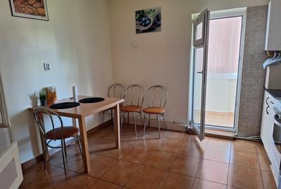 Apartament cu 2 camere, 53 mp, decomandat, etaj intermediar, zona Golden Tulip - 4
