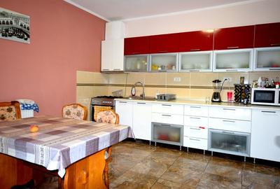 Casă elegantă, complet mobilată, zona Sanandrei - 22