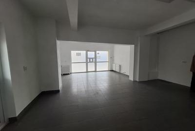 INCHIRIERE-SPATIU COMERCIAL-60MP-NICOLINA - 1