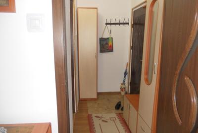Apartament cu 2 camere decomandat în Mărăței