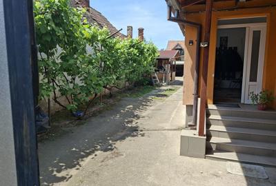 Casă cu 4 camere în Petrești - 3