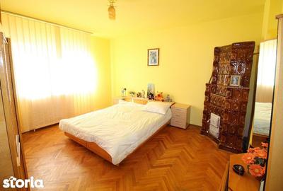 Casă cu 4 camere cu Teren 700 Mp în Central - 14