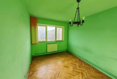 Apartament cu 4 camere decomandat în Cetății - 10