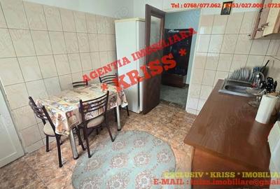 Apartament cu 3 camere decomandat în Găvana - 2