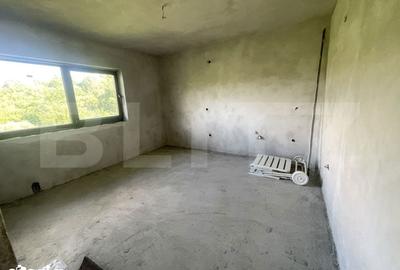 Casă cu 5 camere cu Teren 1800 Mp în Central - 3