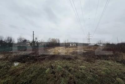 Teren de 1049 mp, în Priseaca