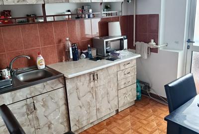 Apartament cu 3 camere decomandat în Central - 4