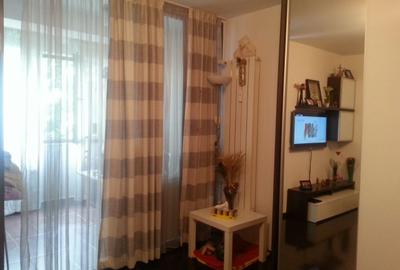 Garsonieră semidecomandată, mobilată în Iancului