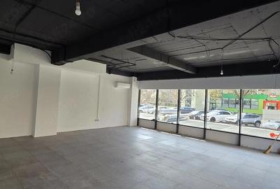Spațiu comercial, de 83 mp, în Central - 7