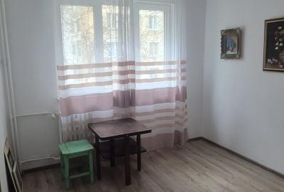 Apartament cu 4 camere decomandat în Drumul Taberei - 11