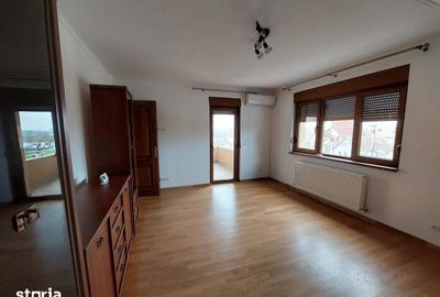 Apartament cu 3 camere decomandat în Central - 20