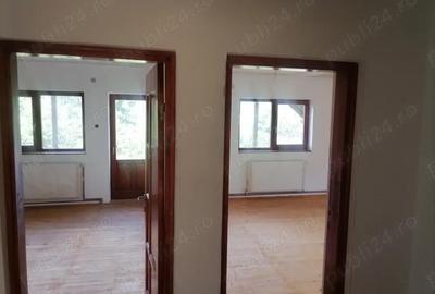 Casă cu 3 camere în Curtea de Argeș - 7
