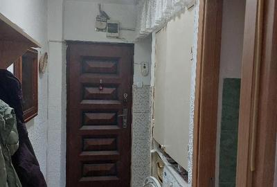 Apartament cu 2 camere semidecomandat în Km 4 - 1