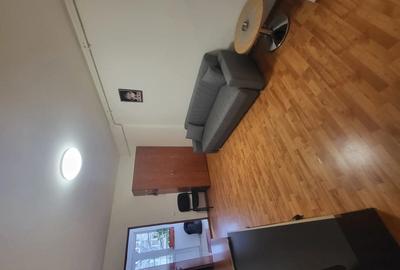 Inchiriez garsoniera - 2