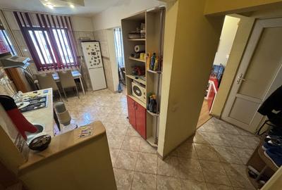Apartament cu 4 camere decomandat, mobilat în Tomis Nord - 6