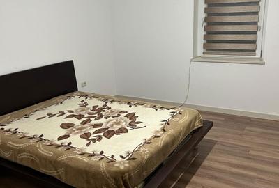 Casă cu 4 camere în Central - 1