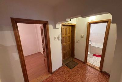 Apartament cu 3 camere decomandat în Sud - 4