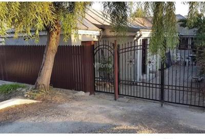 Casă cu 3 camere cu Teren 667 Mp în Central - 2