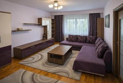 Apartament cu 2 camere decomandat, mobilat în Central