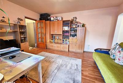 Apartament cu 2 camere semidecomandat, mobilat în Andrei Mureșanu