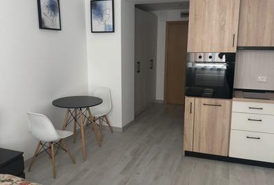 Propun spre inchiriere garsoniera in zona Vitan-Rin Grand Hotel