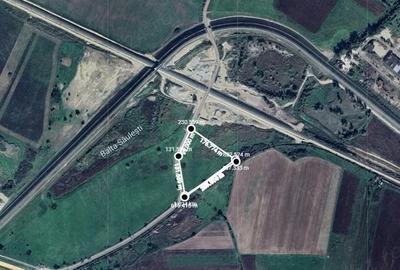 Teren de 15400 mp, în Zăvoi