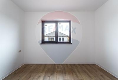 Casă cu 4 camere cu Teren 252 Mp în Tărlungeni - 36