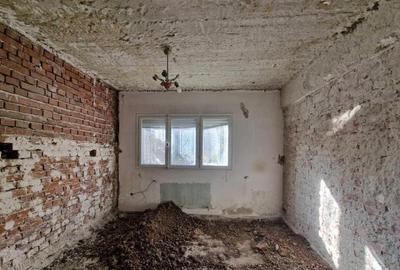 Casă individuală cu 4 camere cu Canalizare în Vatra Luminoasă - 4