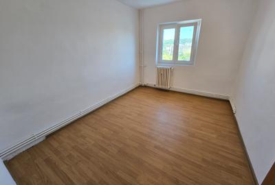 Alexandru cel Bun 2 camere decomandat - 4