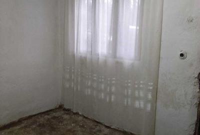 Casă cu 4 camere cu Teren 64 Mp în Central - 1