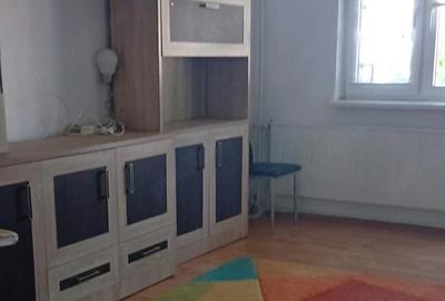 Garsonieră decomandată în Dacia - 5