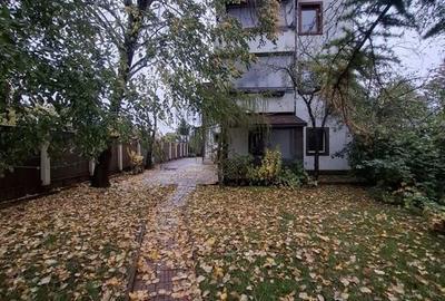 Casa 300mp utili- teren 550mp Sector 4 - Luica Giurgiului Piata Resita - 26