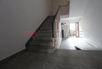 Piata Alba Iulia - Bld. Unirii - bloc mixt - Rond Alba Iulia - 16