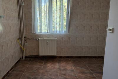 Apartament 4 camere decomandat Brâncoveanu Berceni strada Izvorul Mureșului - 5