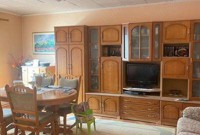 Bilascu,apartament 4 camere decomandate,2 balcoane,2 bai,dubla orientare, etaj 3,pret 128.000 euro - 1