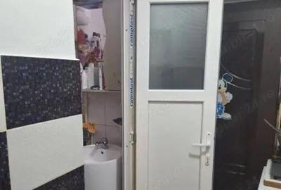 Garsonieră semidecomandată în CET - 4