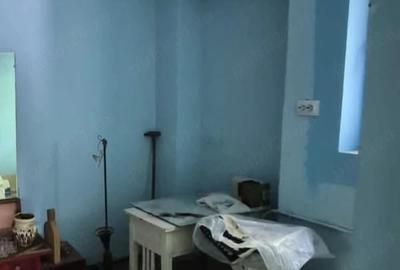 Casă cu 4 camere cu Teren 344 Mp în Central - 4