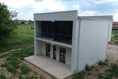 Casă individuală cu 5 camere cu Canalizare în Bucov - 2