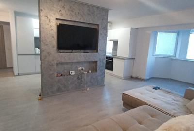 Apartament cu 2 camere decomandat în Faleza Nord